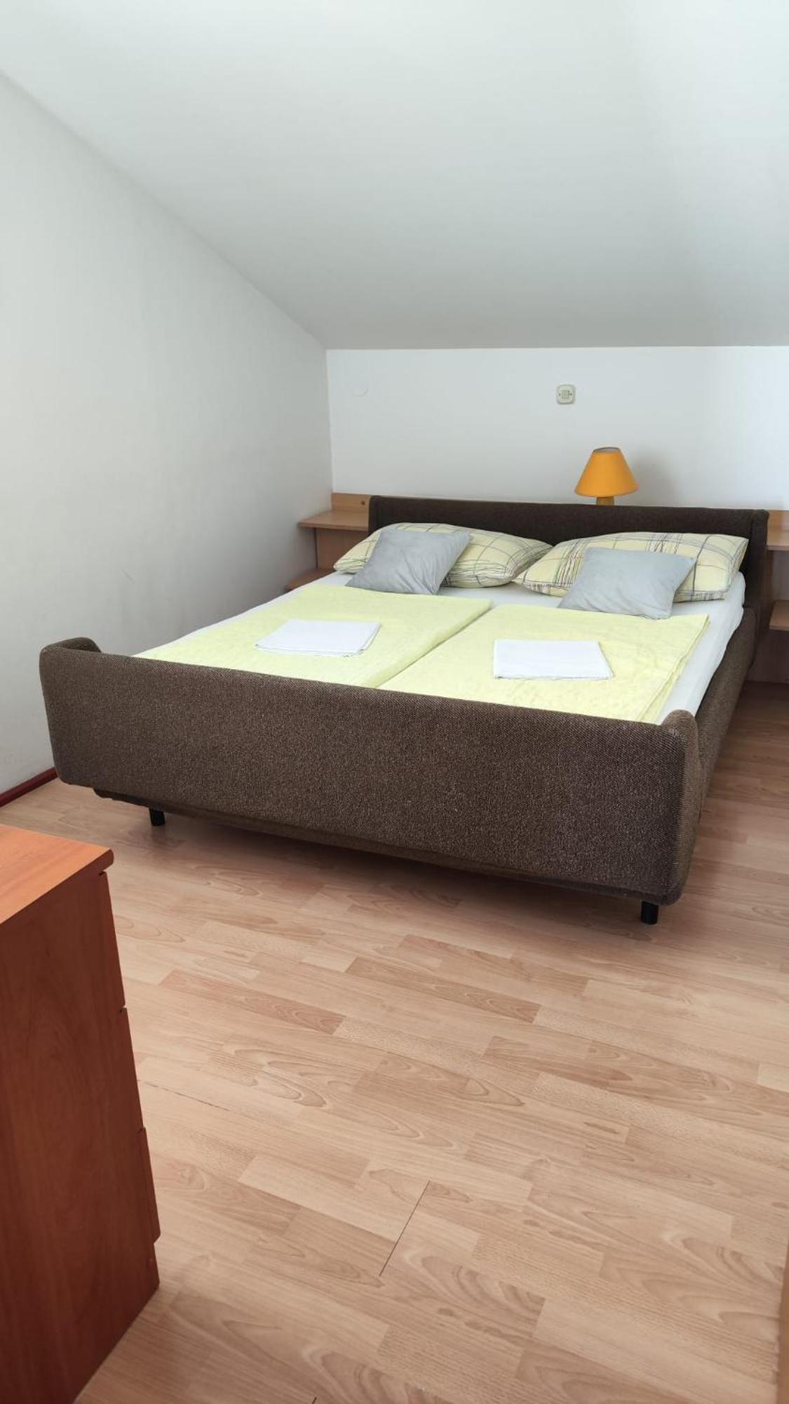Apartments Suri Vodice Exterior foto